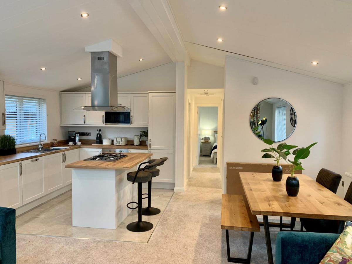 Thirlmere 4 Luxury Lodge At White Cross Bay Windermere Eksteriør billede